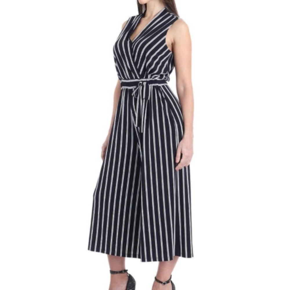 Sandra Darren Navy/White Stripped Cropped Jumpsuit Women’s SZ XXL